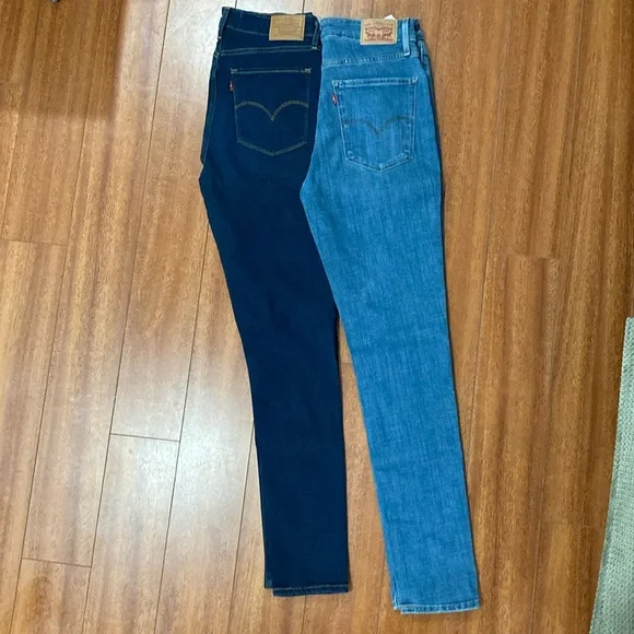 2 Levi’s medium blue and dark blue. 721 high rise skinny - Picture 2 of 4